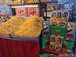 Pedagang Lebih Cuan Jual Kurma Online Saat Puasa, Bisa Kirim 2.000 Paket/Hari