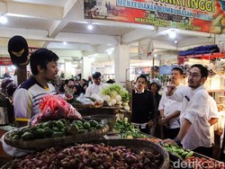 Sidak ke Pasar, Bupati Jeje Dicurhati Harga Cabai Makin Mahal