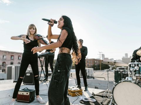 Ilustrasi menyanyi / Foto: Pexels.com/RDNE Stock project