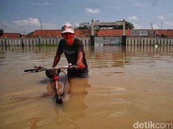 Penampakan Banjir Rendam Kampung Gabus Rawa Bekasi
