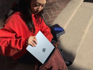 MacBook Air M4: Spesifikasi dan Harga MacBook Air M4: Spesifikasi dan Harga