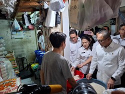 Zulhas Sebut Stok Beras RI Surplus 2,5 Juta Ton, Tertinggi 7 Tahun Terakhir