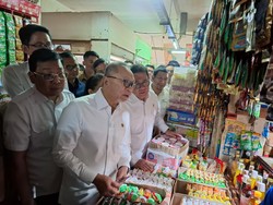 Zulhas-Mendag Tinjau Pasar Johar Baru, Temukan Harga Cabai Tembus Rp 120.000/Kg