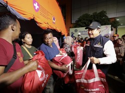 Kolaborasi Tangani Banjir, Mensos: Kita Cukupi Kebutuhan di Pengungsian