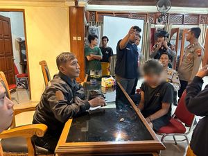Pria Sukoharjo Diamankan Usai Tepergok Intip-Rekam Wanita Mandi di Masjid Solo Pria Sukoharjo Diamankan Usai Tepergok Intip-Rekam Wanita Mandi di Masjid Solo