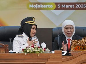 Khofifah Hadiri Sertijab Wali Kota Mojokerto, Minta Selaraskan RPJMD