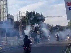 Didominasi Remaja, Pemkot Mataram Awasi 2 Titik Perang Petasan