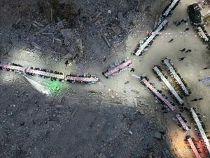 Potret Buka Puasa Bersama di Damaskus Suriah