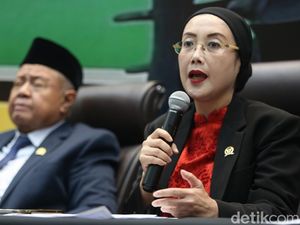 200 Ribu Penerima Bansos Main Judol Dicoret, Legislator Minta Ada Pendekatan 200 Ribu Penerima Bansos Main Judol Dicoret, Legislator Minta Ada Pendekatan