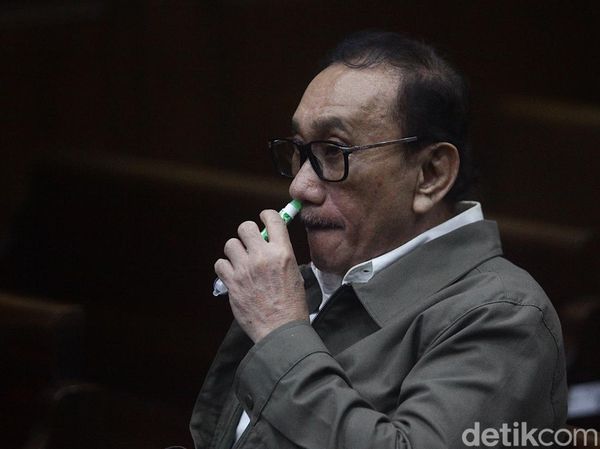 Eks Sestama Basarnas Dituntut 5 Tahun 3 Bulan Penjara