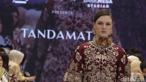 10 Koleksi Baju Lebaran METRO x TANDAMATA,