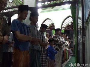Susah Fokus saat Tarawih gegara Ngantuk? Lebih Baik Hindari Konsumsi Ini Susah Fokus saat Tarawih gegara Ngantuk? Lebih Baik Hindari Konsumsi Ini