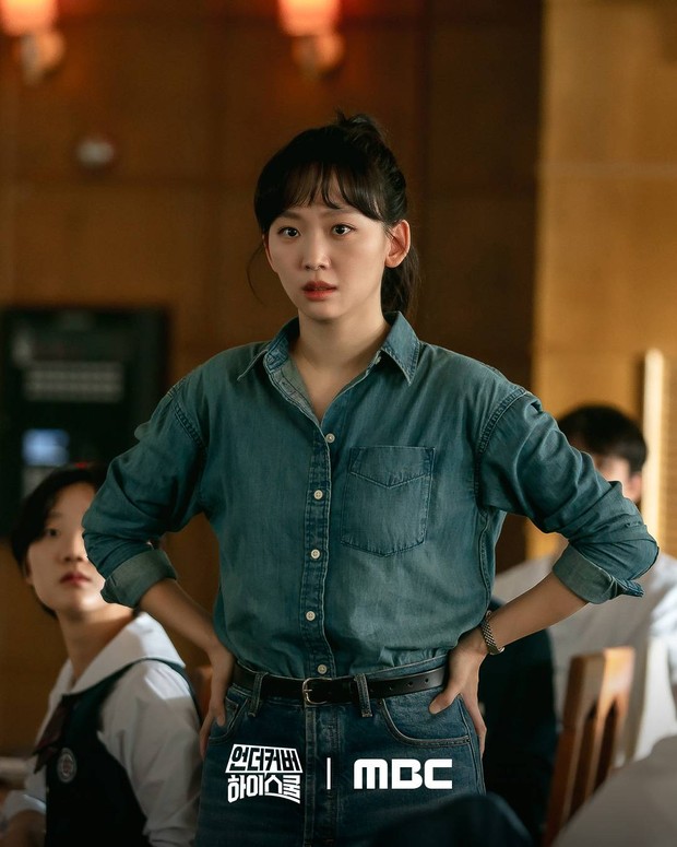 Jin Ki Joo di Drama Undercover High School  / Foto : x.com/mbcdrama_pre