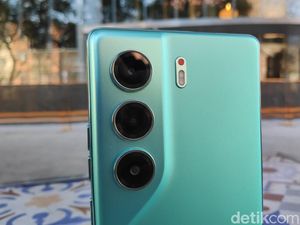 Hands On Tecno Camon 40: Kota Barcelona dalam Genggaman