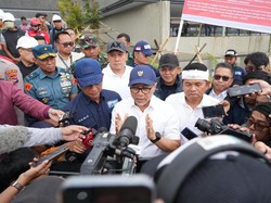 Langgar Alih Fungsi Lahan di Puncak, Gubernur Dedi Segel 4 Bangunan