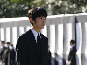 Kabar Terbaru Pangeran Hisahito yang Sudah Kuliah, Ungkap Kekhawatirannya Kabar Terbaru Pangeran Hisahito yang Sudah Kuliah, Ungkap Kekhawatirannya