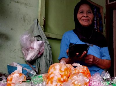 Melihat Produksi Cincau Mak Cao di Malang