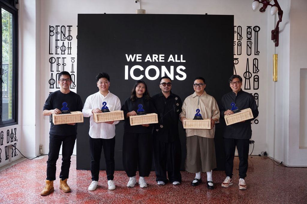 Perayaan Satu Dekade 2ICONS