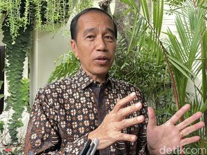 Jokowi Respons Survei LPI soal Dirinya Jadi Ketua Wantimpres Jokowi Respons Survei LPI soal Dirinya Jadi Ketua Wantimpres