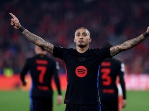 Raphinha Melesat di Saat yang Tepat