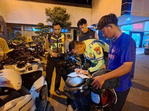 10 Remaja Diduga Hendak Perang Sarung di Alun-alun Lamongan Diamankan 10 Remaja Diduga Hendak Perang Sarung di Alun-alun Lamongan Diamankan