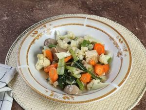 Resep Capcay-Sayur Bening, Hidangan Kaya Serat untuk Sahur & Buka Puasa Resep Capcay-Sayur Bening, Hidangan Kaya Serat untuk Sahur & Buka Puasa