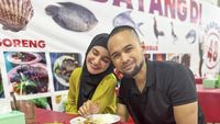 Momen Shireen Sungkar Makan di Warung Tenda hingga Masak di Rumah