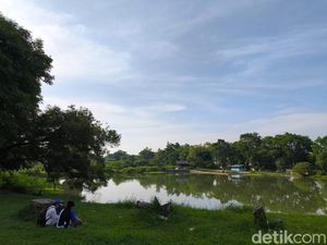 Ngabuburit Murah Meriah Nan Adem di Danau Ciperna Cirebon Ngabuburit Murah Meriah Nan Adem di Danau Ciperna Cirebon