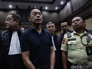 Video Tom Lembong Versi Dakwaan Jaksa: Beri Izin Impor Gula saat Stok Cukup