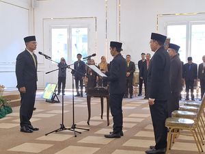 Mohan Lantik Tiga Pejabat Pemkot Mataram: Sekwan, Kadisdukcapil, Kepala BKD Mohan Lantik Tiga Pejabat Pemkot Mataram: Sekwan, Kadisdukcapil, Kepala BKD