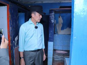 Ratu Dewa Prihatin Banyak Sekolah di Palembang dalam Kondisi Tak Layak