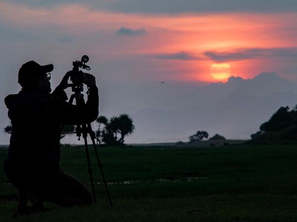 Memburu Matahari Terbenam di Padang Sabana Pandanwangi