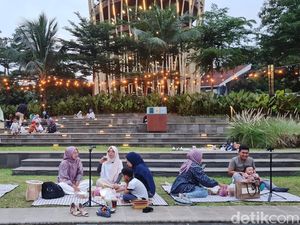 Asiknya Ngabuburit di TMII Asiknya Ngabuburit di TMII