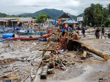 Kondisi Pascabanjir Bandang di Pelabuhan Ratu Sukabumi