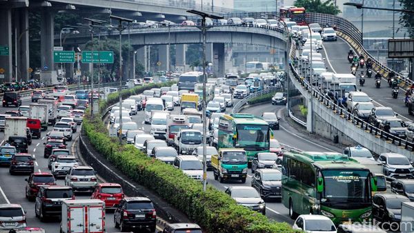 Bulan Ramadan, Jam Macet di Jakarta Geser Lebih Awal