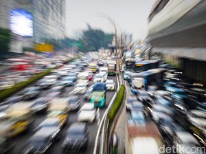 Video: Rutinitas Monster Day Para Pejuang Rupiah dari Daerah Penyangga Video: Rutinitas Monster Day Para Pejuang Rupiah dari Daerah Penyangga