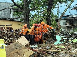 Jeritan Terakhir Ibu dan Anak Korban Tewas Banjir Palabuhanratu