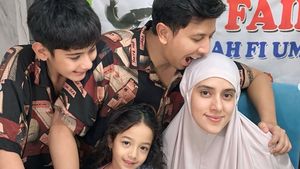 7 Foto Kejutan Ultah Fairuz A Rafiq, Didekorasi Unik Bak Warung Pecel Lele
