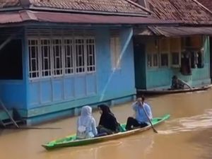 Kecamatan Rawas Ilir di Muratara Masih Terendam Banjir, Listrik 8 Hari Padam Kecamatan Rawas Ilir di Muratara Masih Terendam Banjir, Listrik 8 Hari Padam