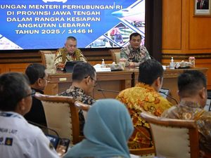 Menhub Bertemu Gubernur Jateng Bahas Mudik, Soroti Pasar Tumpah-Perlintasan KA