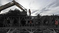 Perakitan Jembatan Darurat untuk Sambungkan Kembali Jambi-Sumbar