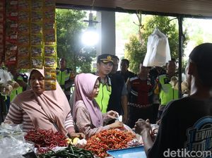 Polres Bojonegoro Siap Tindak Tegas Penimbun Sembako Saat Ramadan Polres Bojonegoro Siap Tindak Tegas Penimbun Sembako Saat Ramadan