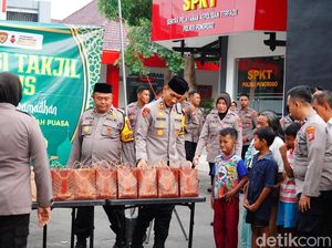 Polres Ponorogo Bagikan 300 Takjil Setiap Hari Selama Ramadan
