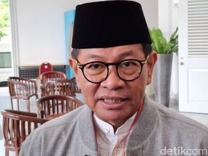 Pramono Anung Didapuk Jadi Relawan Pajak Pramono Anung Didapuk Jadi Relawan Pajak