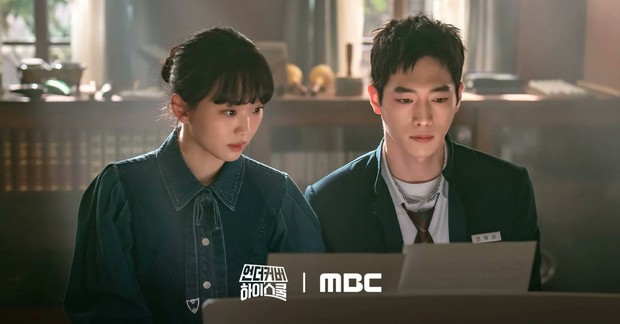 Seo Kang Joon dan Jin Ki Joo di Drama Undercover High School / Foto : x.com/mbcdrama_pre