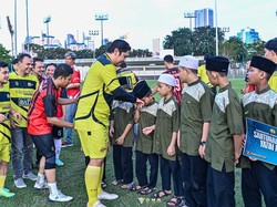 Berbagi Kebahagiaan di Ramadan Lewat Sepakbola