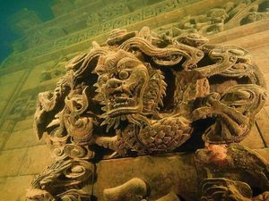 Atlantis yang Hilang Versi China Ditemukan Utuh di Dasar Danau Atlantis yang Hilang Versi China Ditemukan Utuh di Dasar Danau