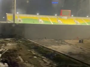 Jelang Lawan PSM, Persebaya Protes Kondisi Stadion BJ Habibie Jelang Lawan PSM, Persebaya Protes Kondisi Stadion BJ Habibie