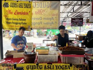 Meraup Cuan Saat Ramadan di Pasar Takjil Benhil Meraup Cuan Saat Ramadan di Pasar Takjil Benhil