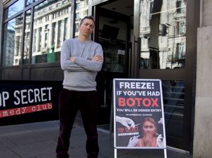Heboh Klub Komedi di London Larang Masuk Pengunjung yang Wajahnya Suntik Botox Heboh Klub Komedi di London Larang Masuk Pengunjung yang Wajahnya Suntik Botox